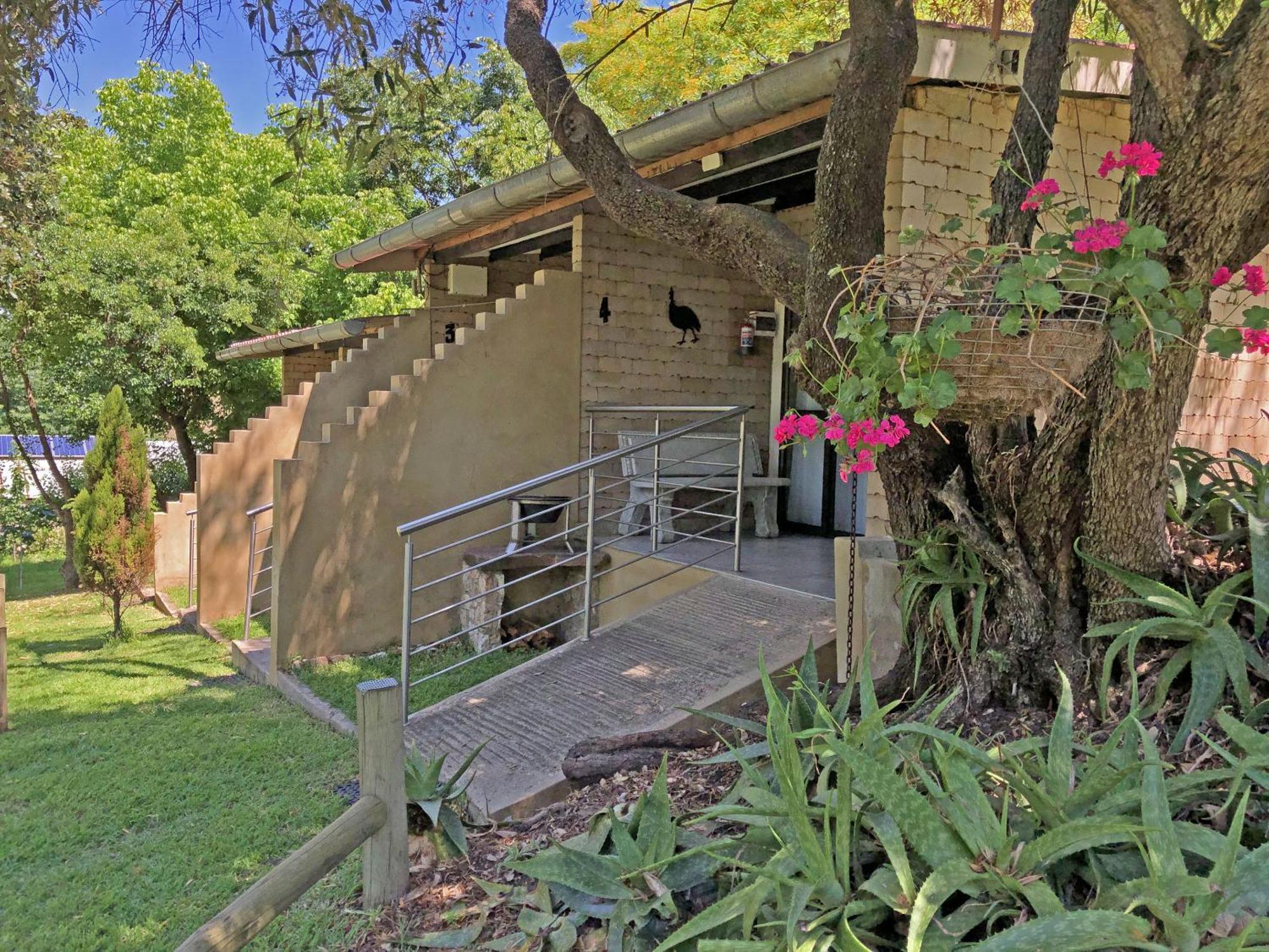Hills And Dales Accommodation Lanseria Luaran gambar