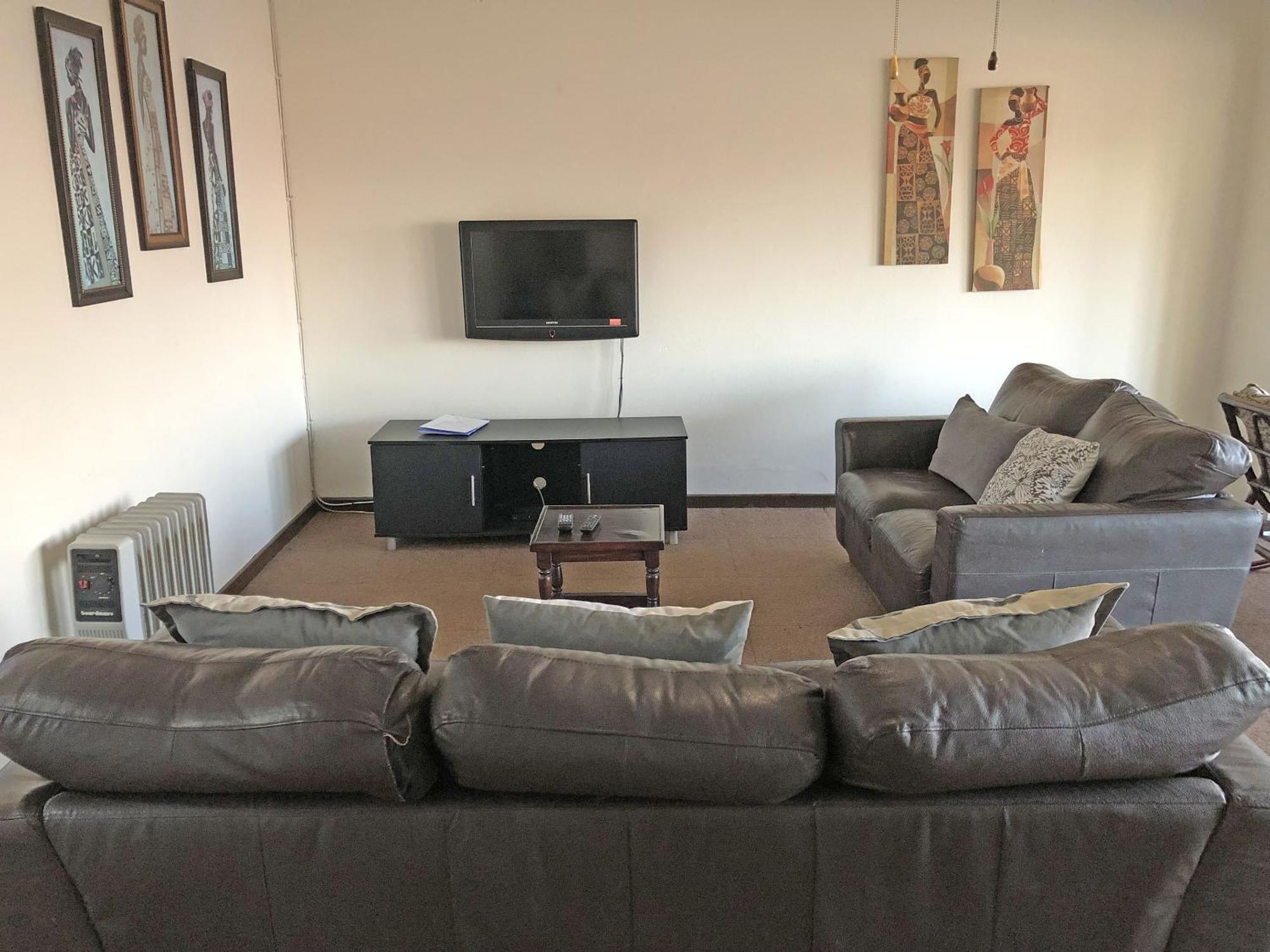 Hills And Dales Accommodation Lanseria Luaran gambar