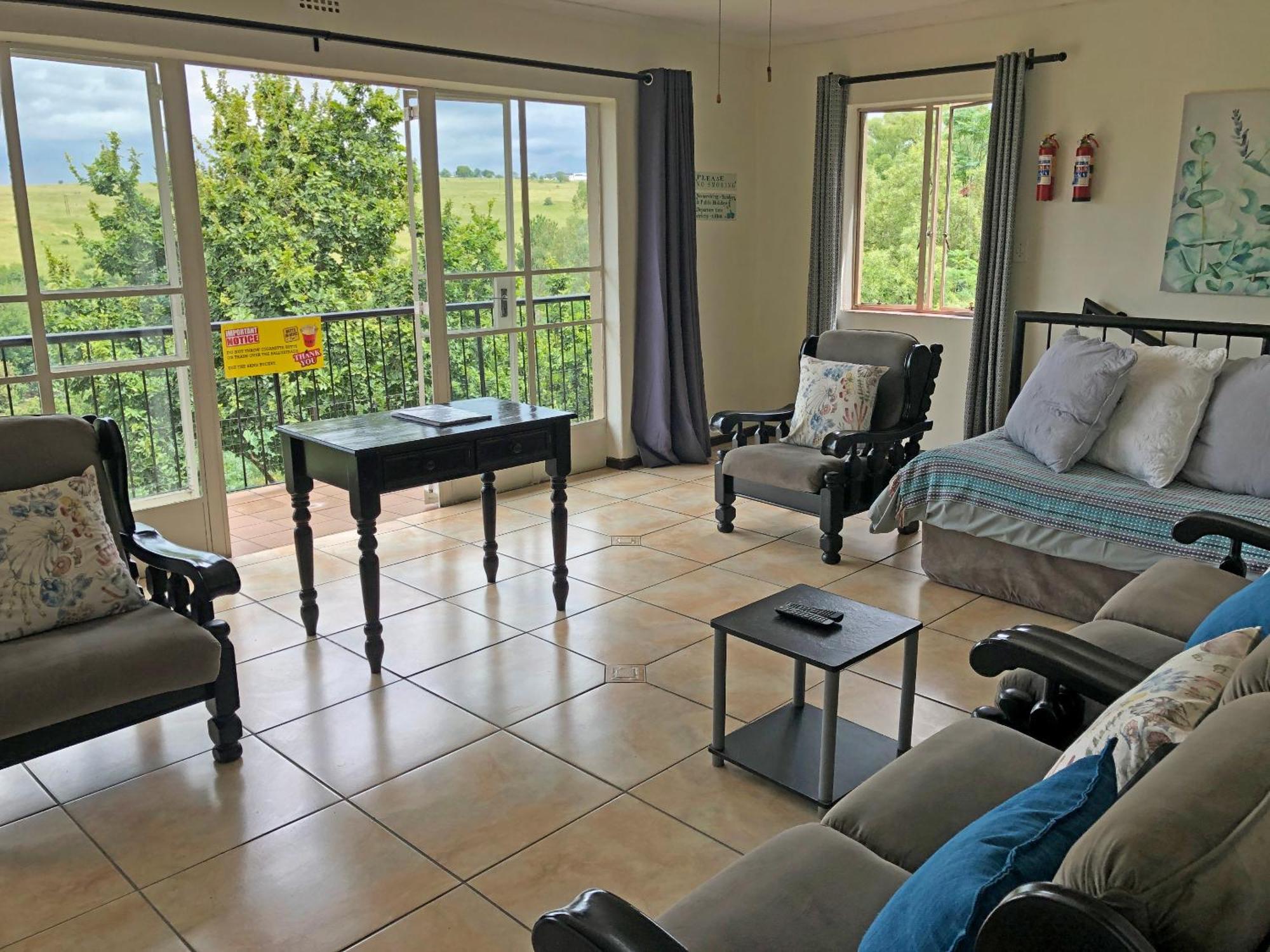 Hills And Dales Accommodation Lanseria Luaran gambar