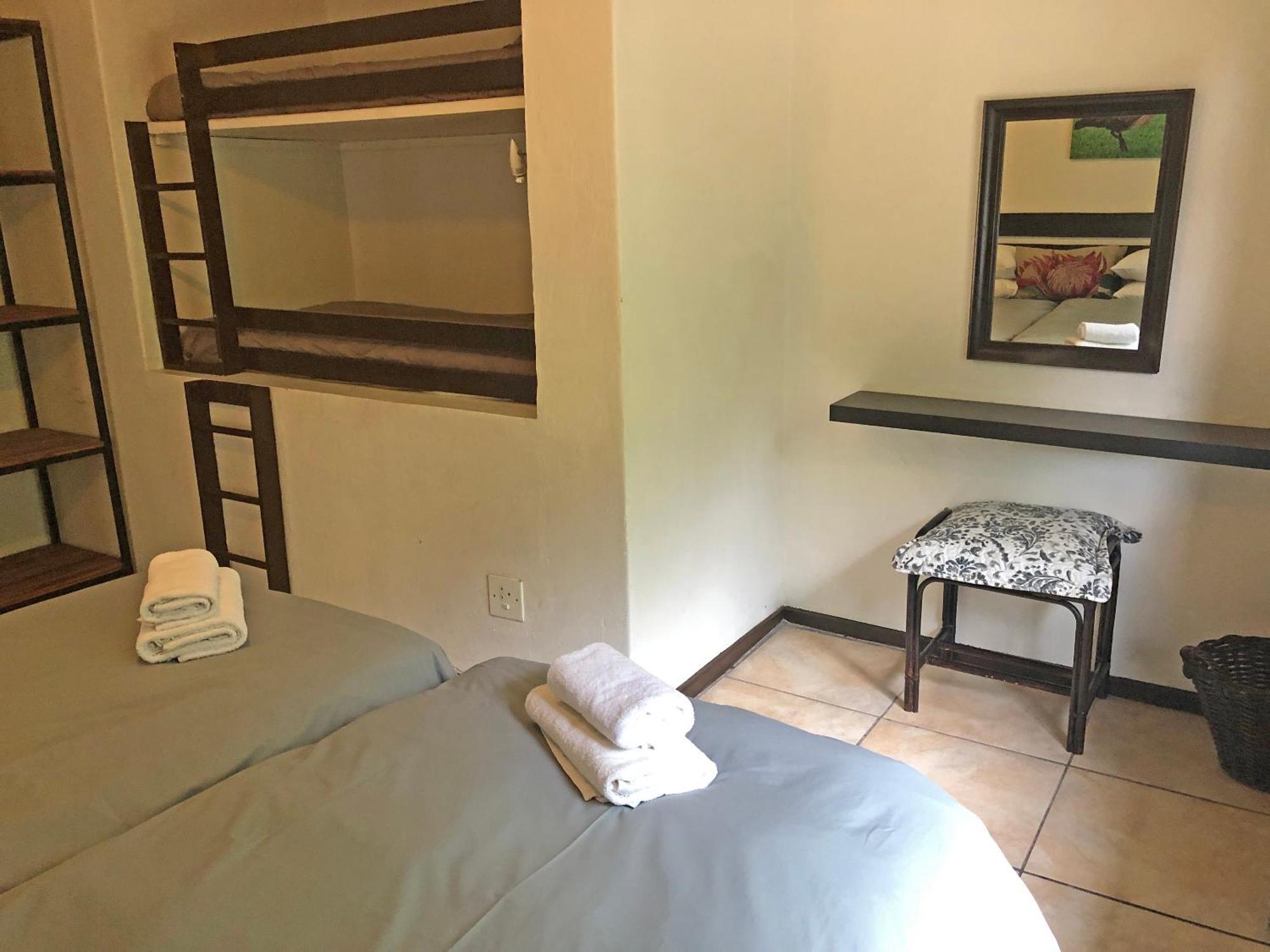 Hills And Dales Accommodation Lanseria Luaran gambar