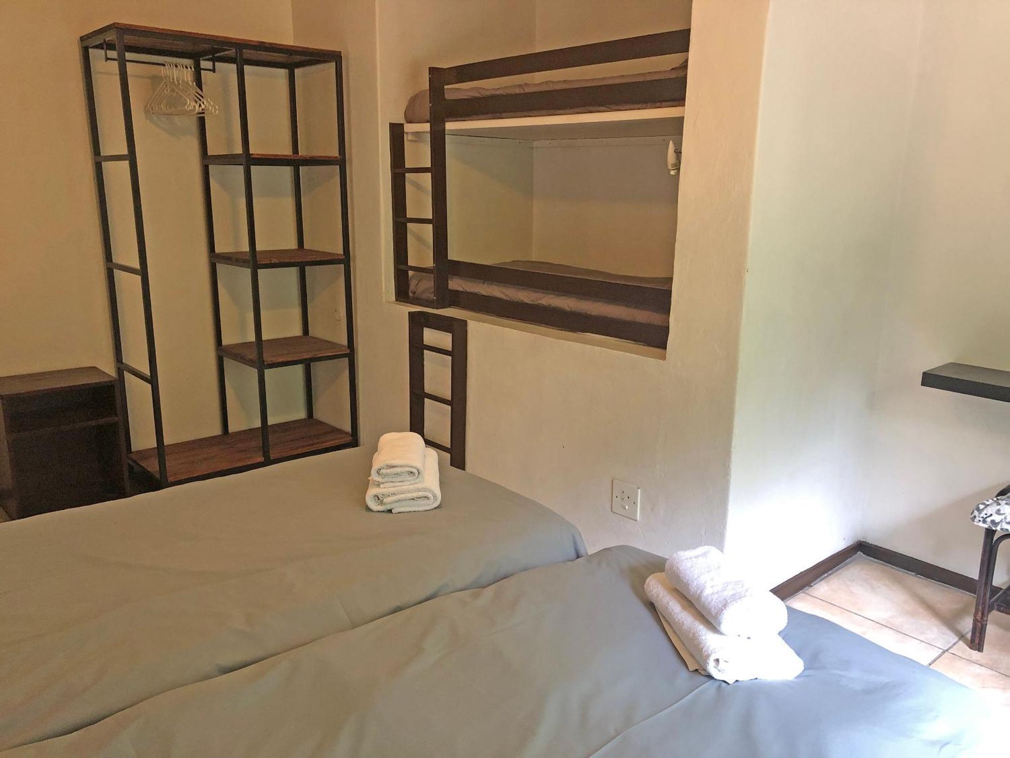 Hills And Dales Accommodation Lanseria Luaran gambar