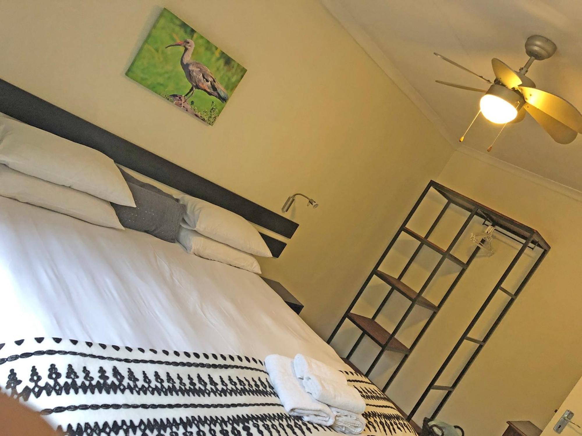 Hills And Dales Accommodation Lanseria Luaran gambar
